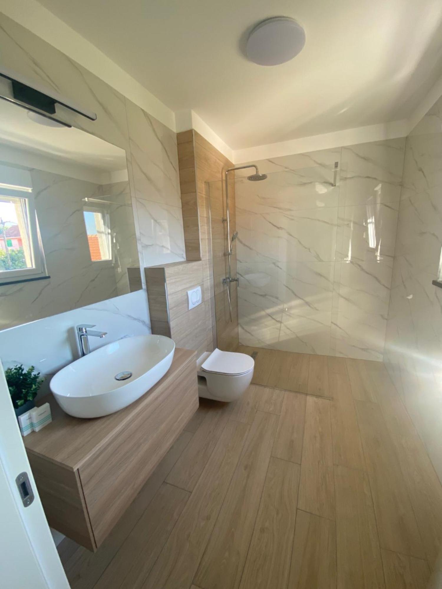 Guest House Ana Residence 扎达尔 外观 照片